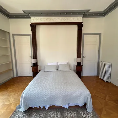 L Oranger Frühstückspension