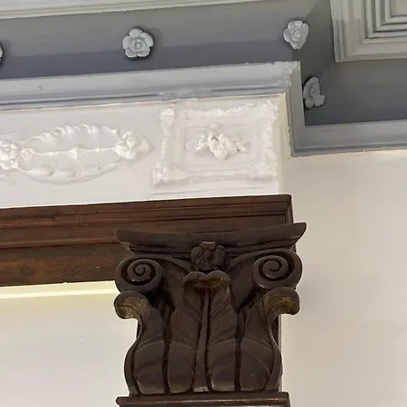 L Oranger Frühstückspension *