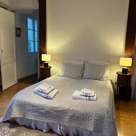 L Oranger Bed & Breakfast