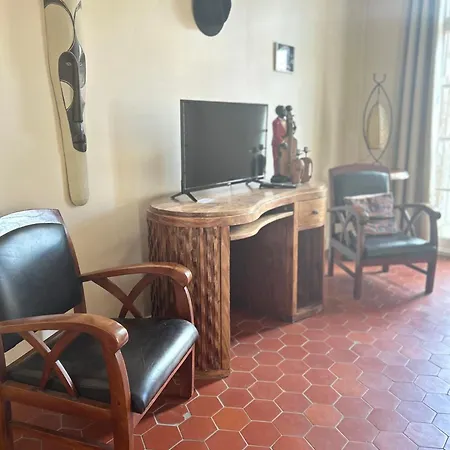 L Oranger Bed & Breakfast