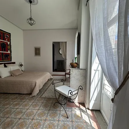 L Oranger Bed & Breakfast *