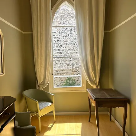 L Oranger Bed & Breakfast