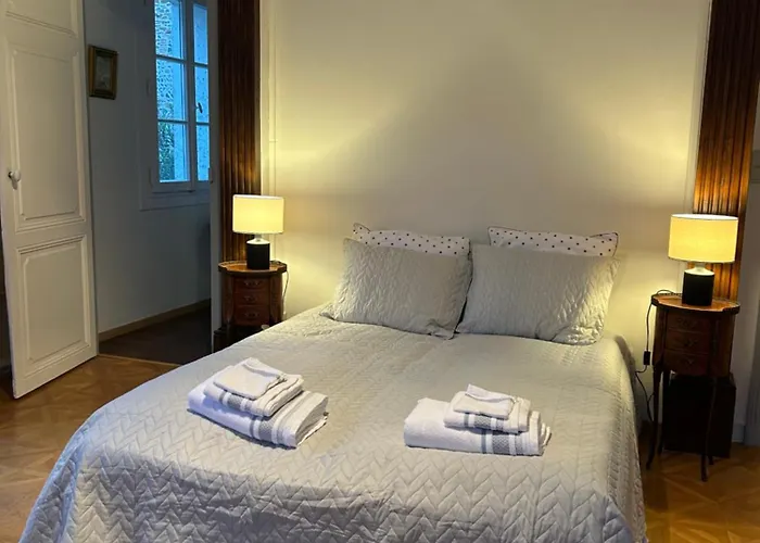 L Oranger Bed & Breakfast